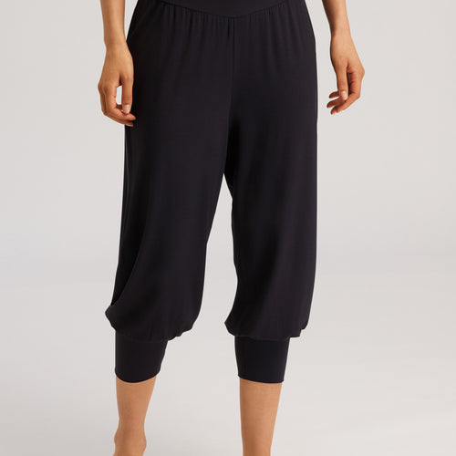 78797 Yoga Crop Pants - 2199 Black Beauty