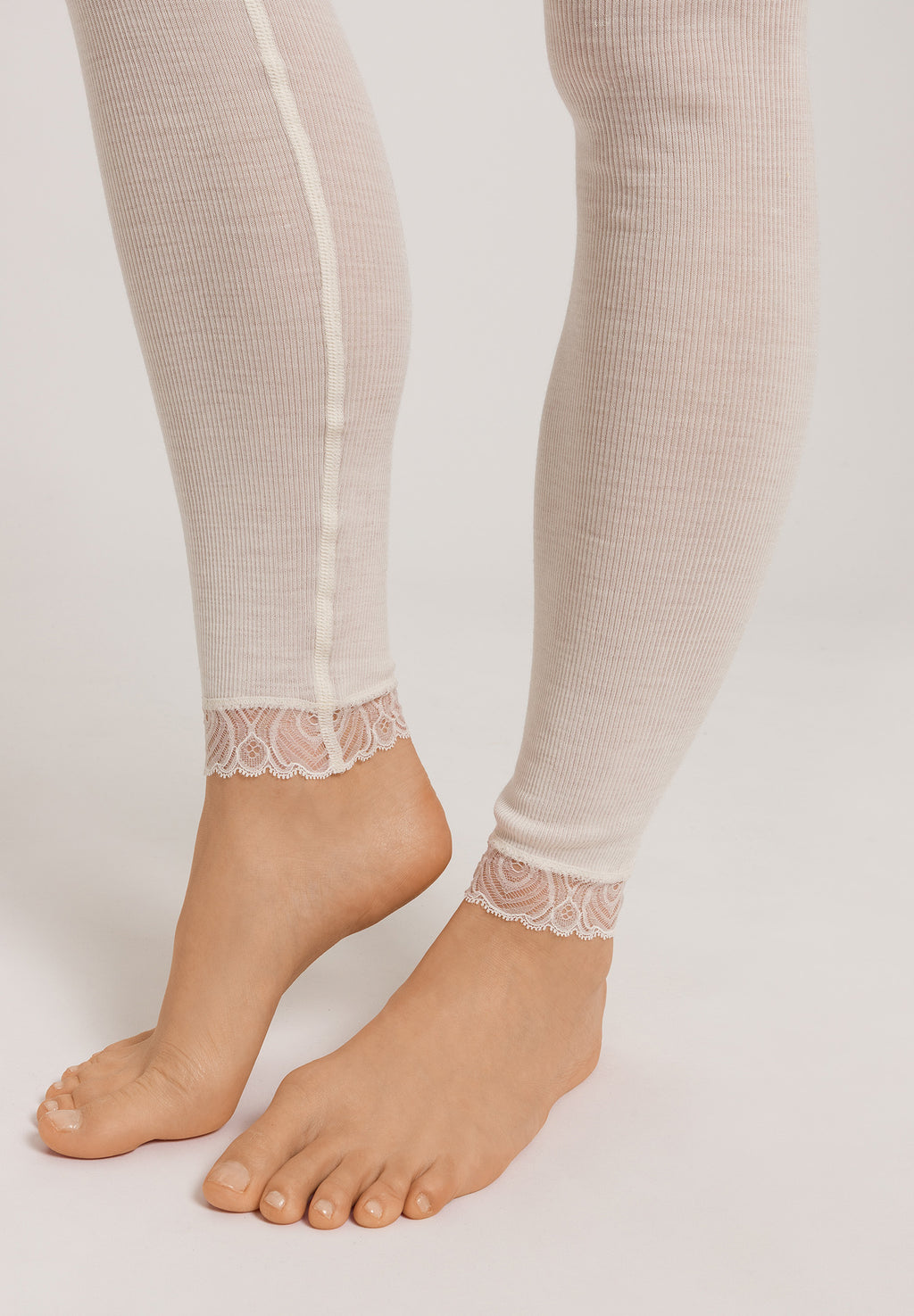 Woolen Lace Lace Trim Wool And Silk Leggings | Misty White 70833-2123