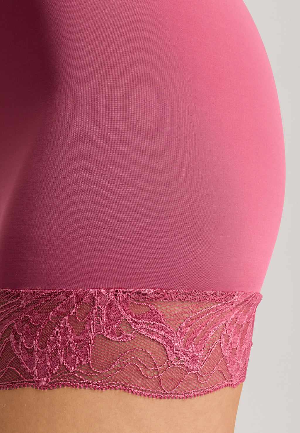 70918 Eva Boyleg - 2414 Rose Wine