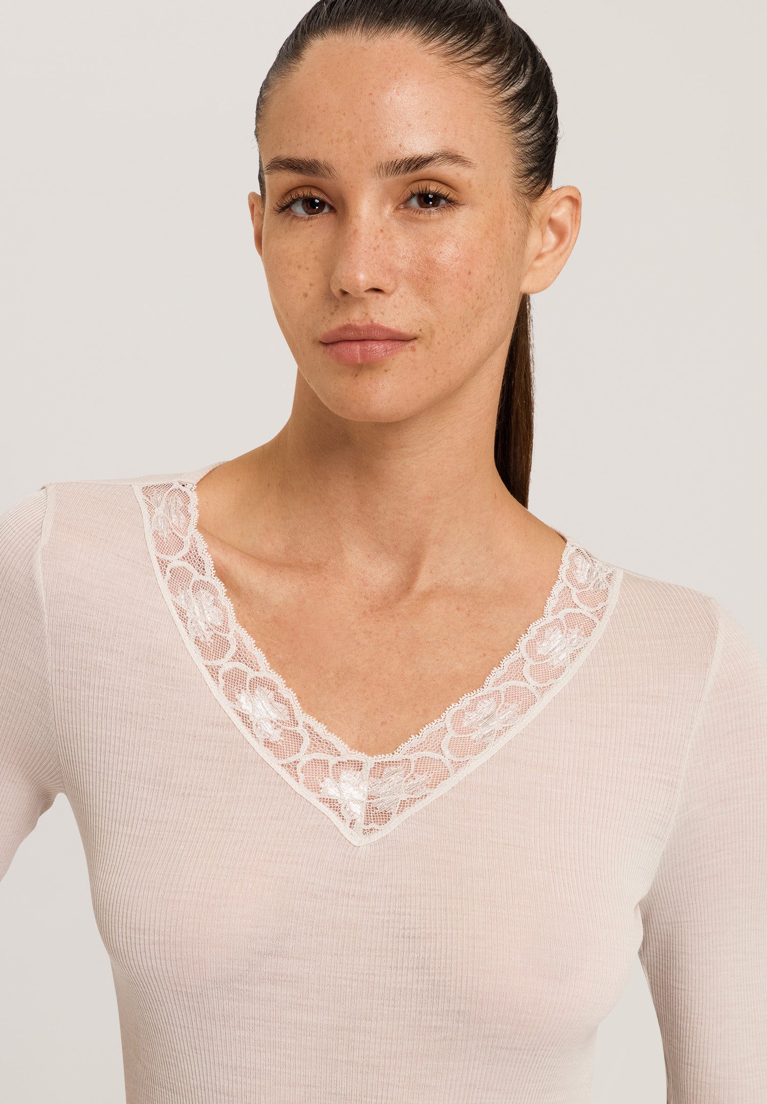 70972 Woolen Lace S/Slv Shirt - 2801 Pumice