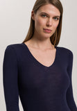 Woolen Silk W Wool And Silk V-Neck Fitted Top | Night Blue 71418-2624