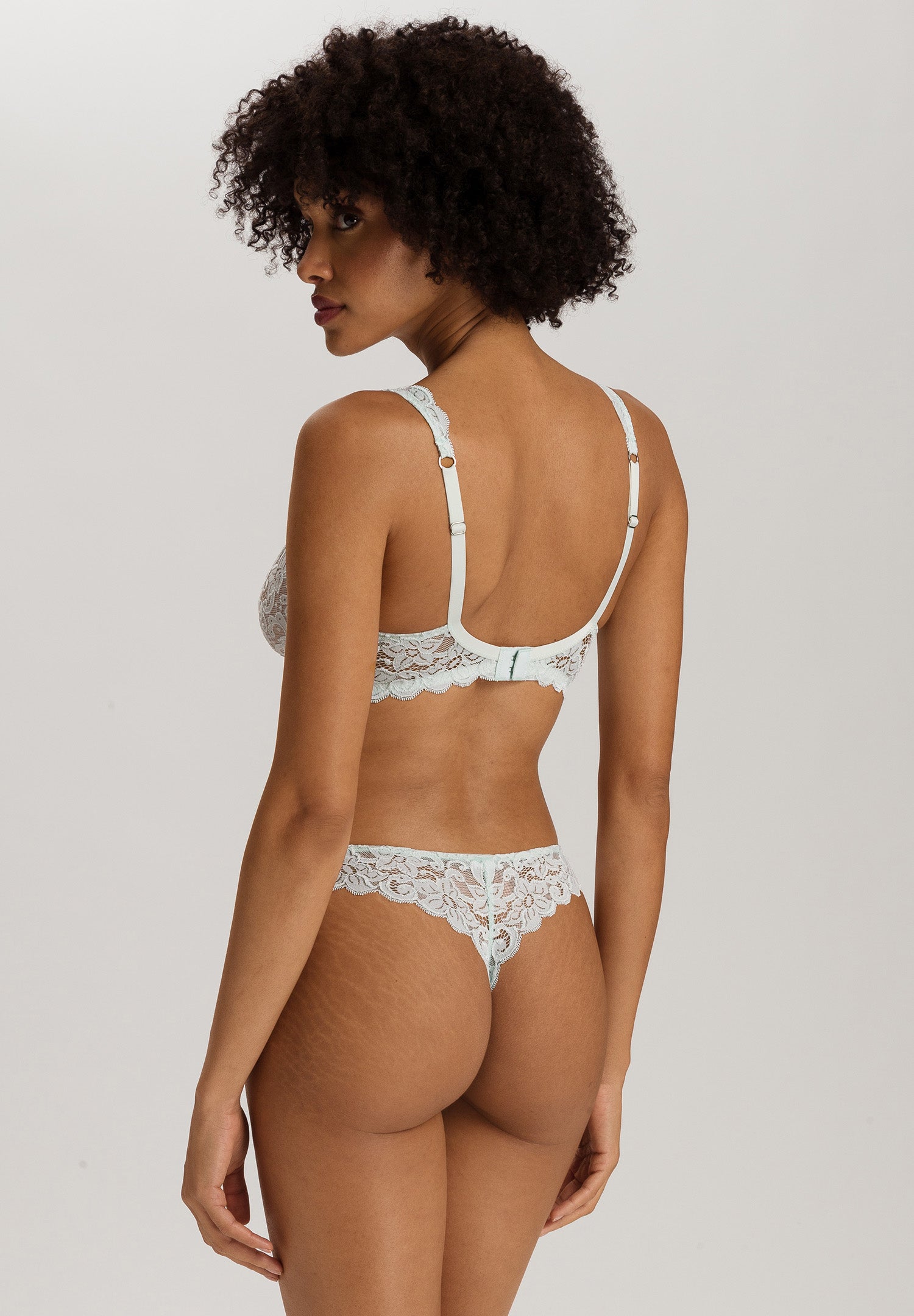 Luxury Moments Lace Soft Cup Bra | Vapor 71465-2534
