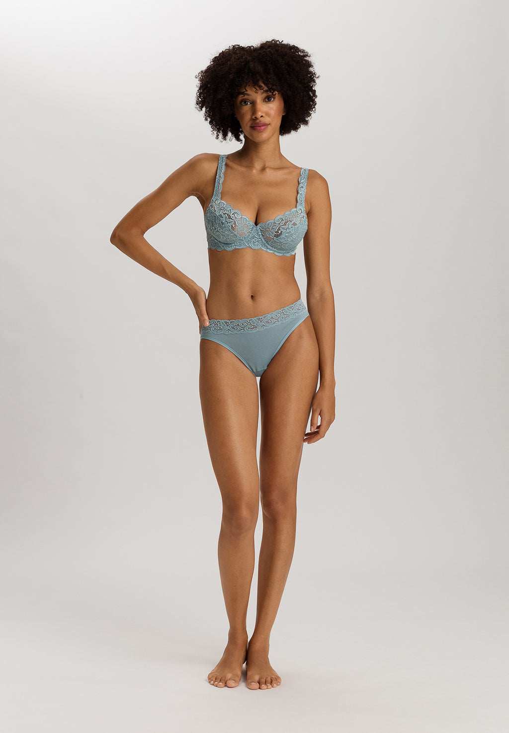 Luxury Moments Underwire Bra | Tourmaline Blue 71467-2712