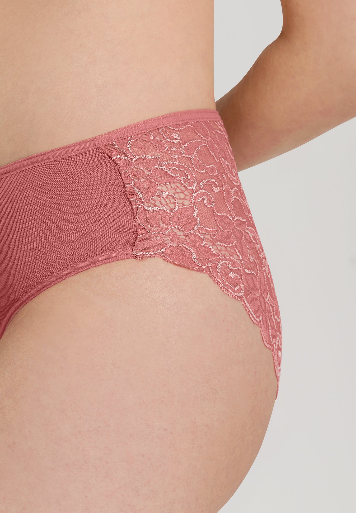 71480 Moments Lace-Back Brief - 2408 Sweet Pepper