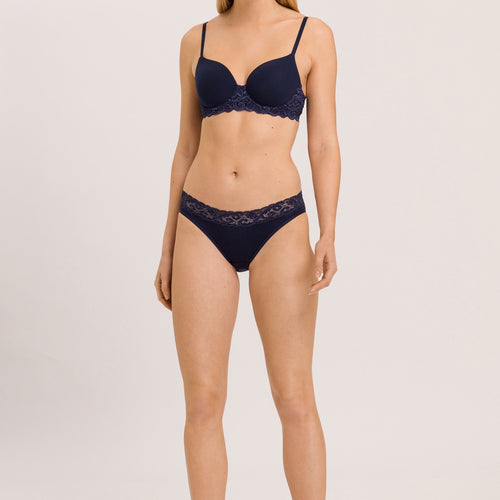 71503 Luxury Moments Lace T-Shirt Bra - 1610 Deep Navy