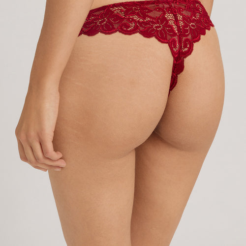 Luxury Moments Thong | Red Dahlia 71507-2418