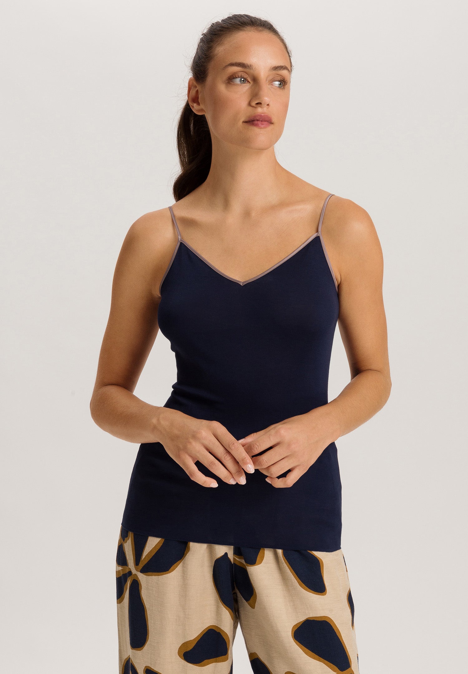 Cotton Seamless V-Neck Camisole | Deep Navy 71601-3067