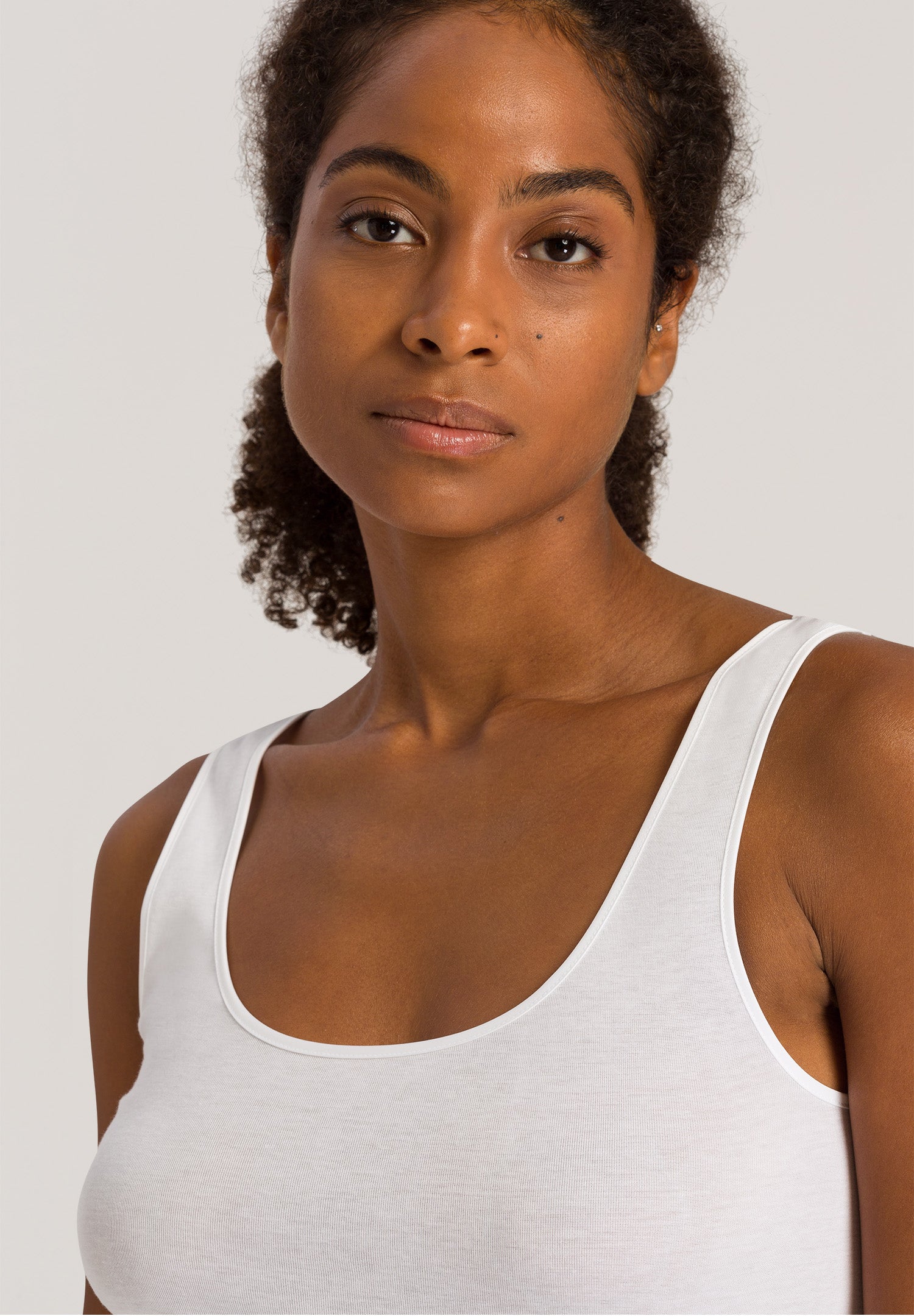 71604 Cotton Seamless Round Neck Tank - 101 White