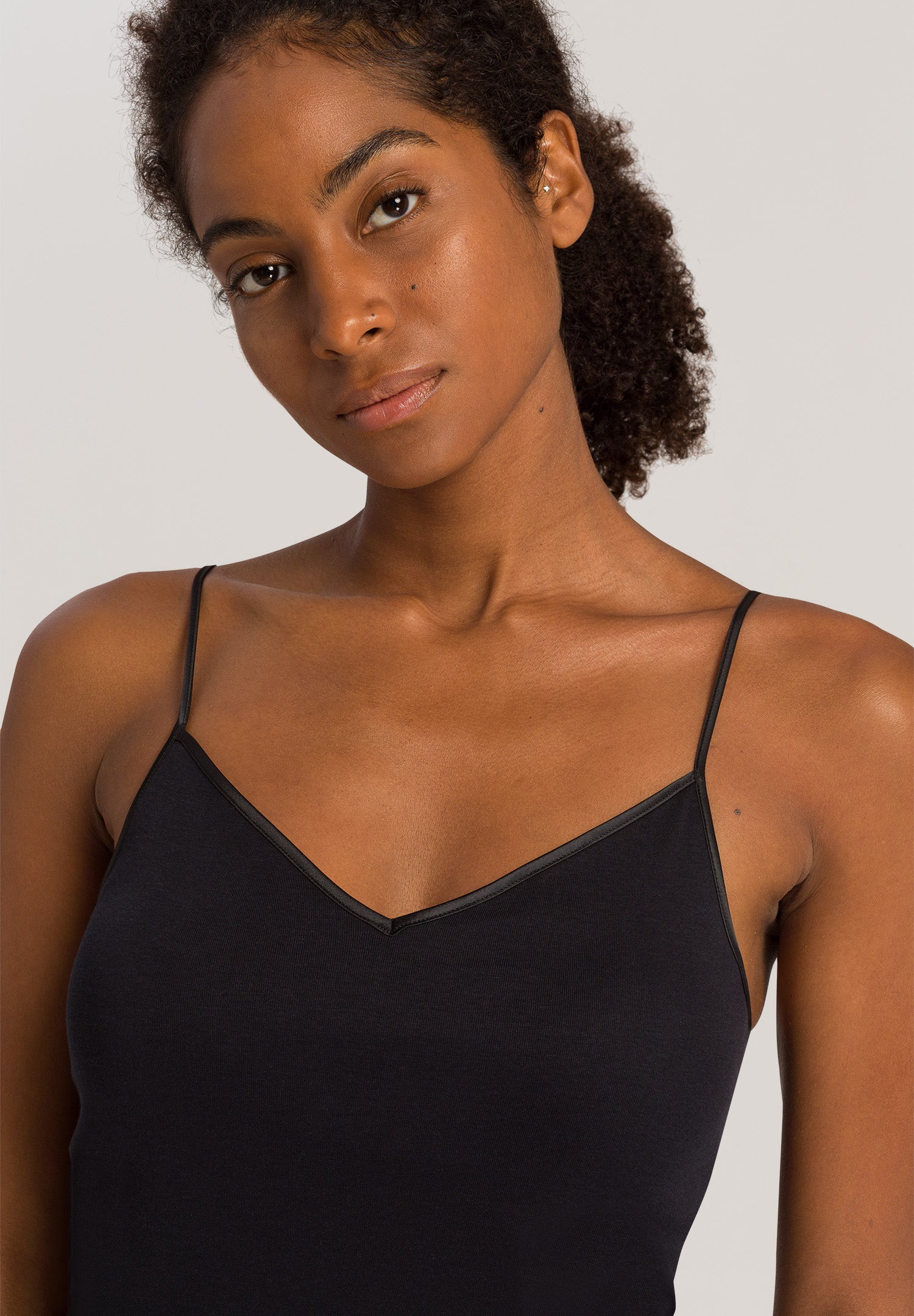 71605 Cotton Seamless Spaghetti Cami Padded - 019 Black