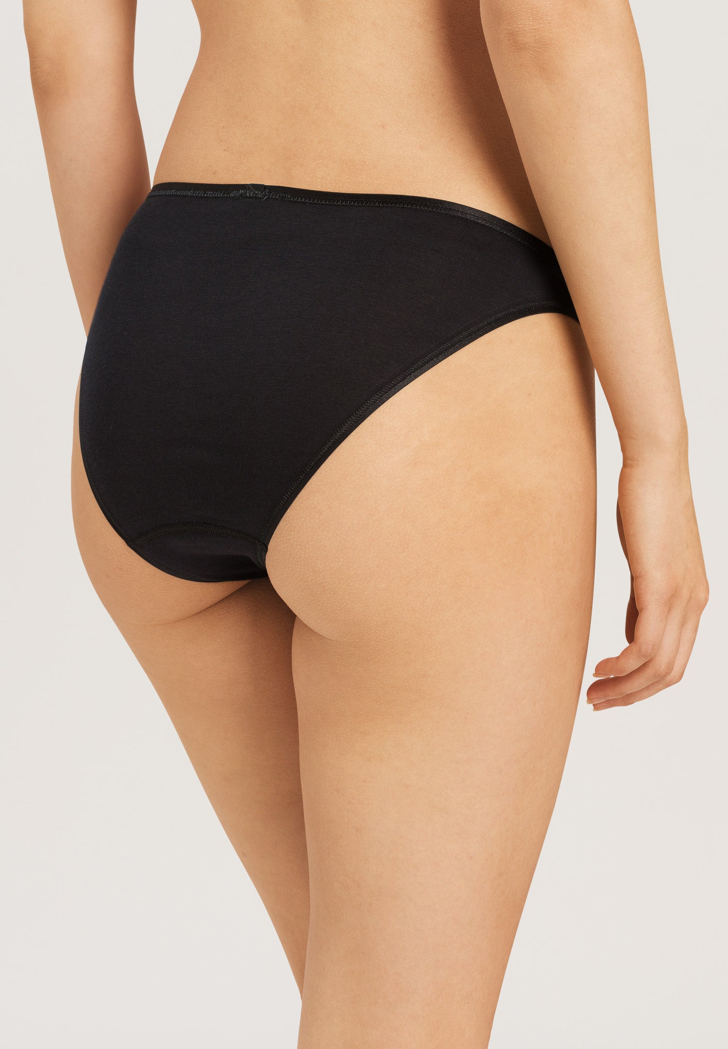 71624 Cotton Seamless High Cut Brief - 019 Black