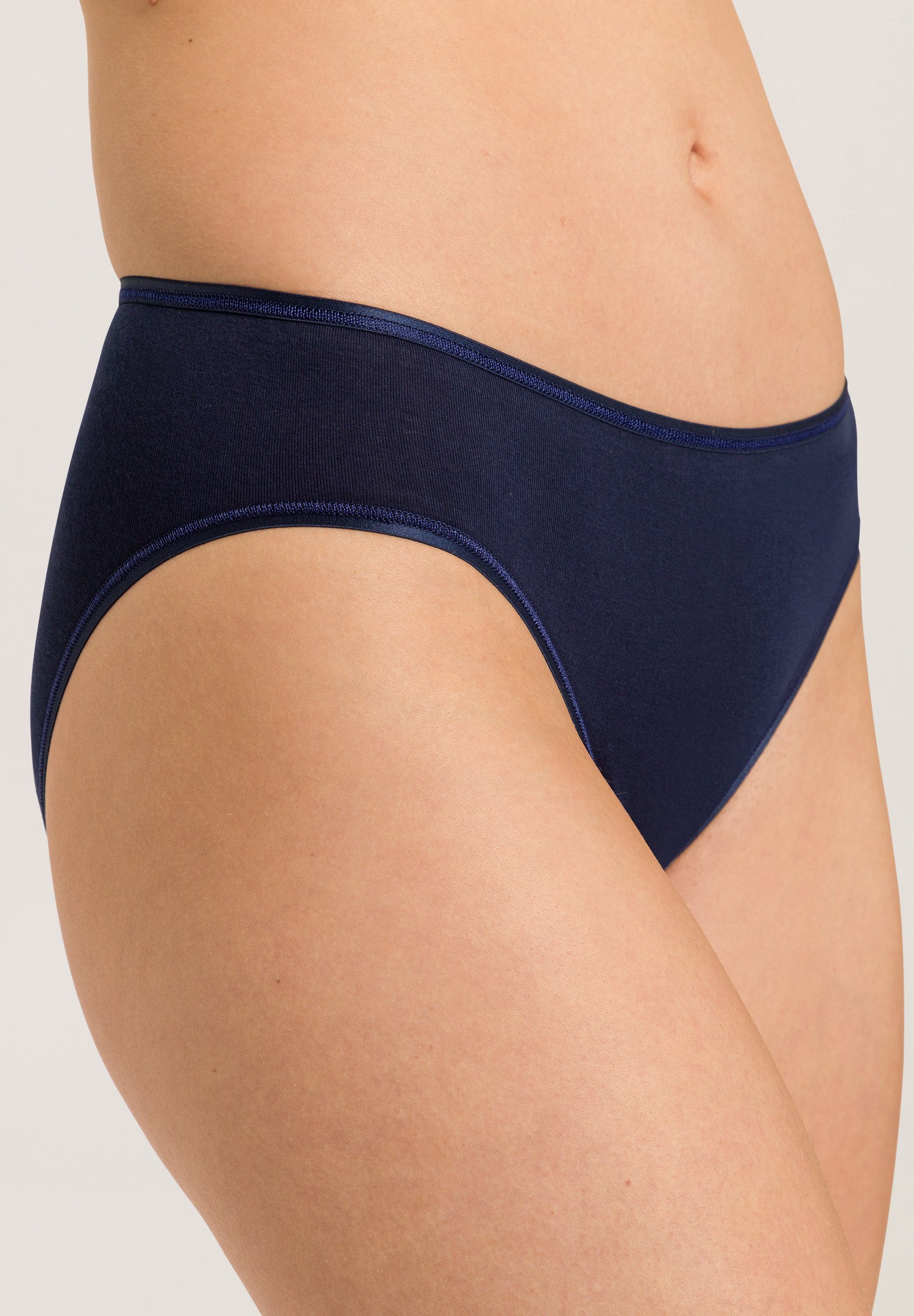 71626 Cotton Seamless Full High Cut Brief - 1610 Deep Navy