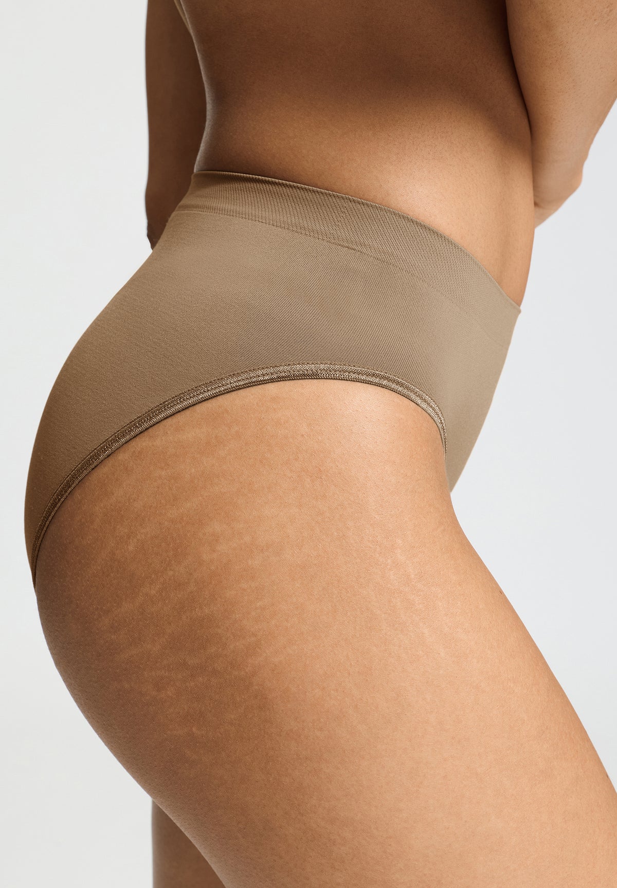 Touch Feeling High Cut Brief | Suede Camel 71812-2825