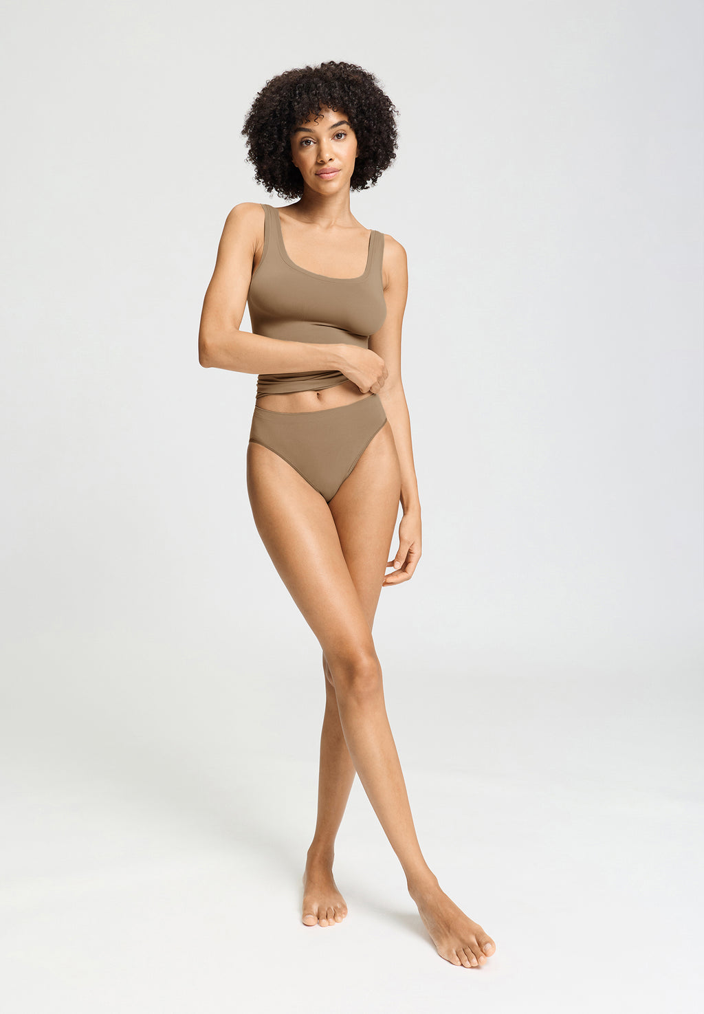 Touch Feeling Round Neck Tank Top | Suede Camel 71814-2825
