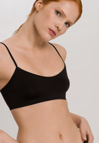 71824 Touch Feeling Spaghetti Crop Top - 199 Black