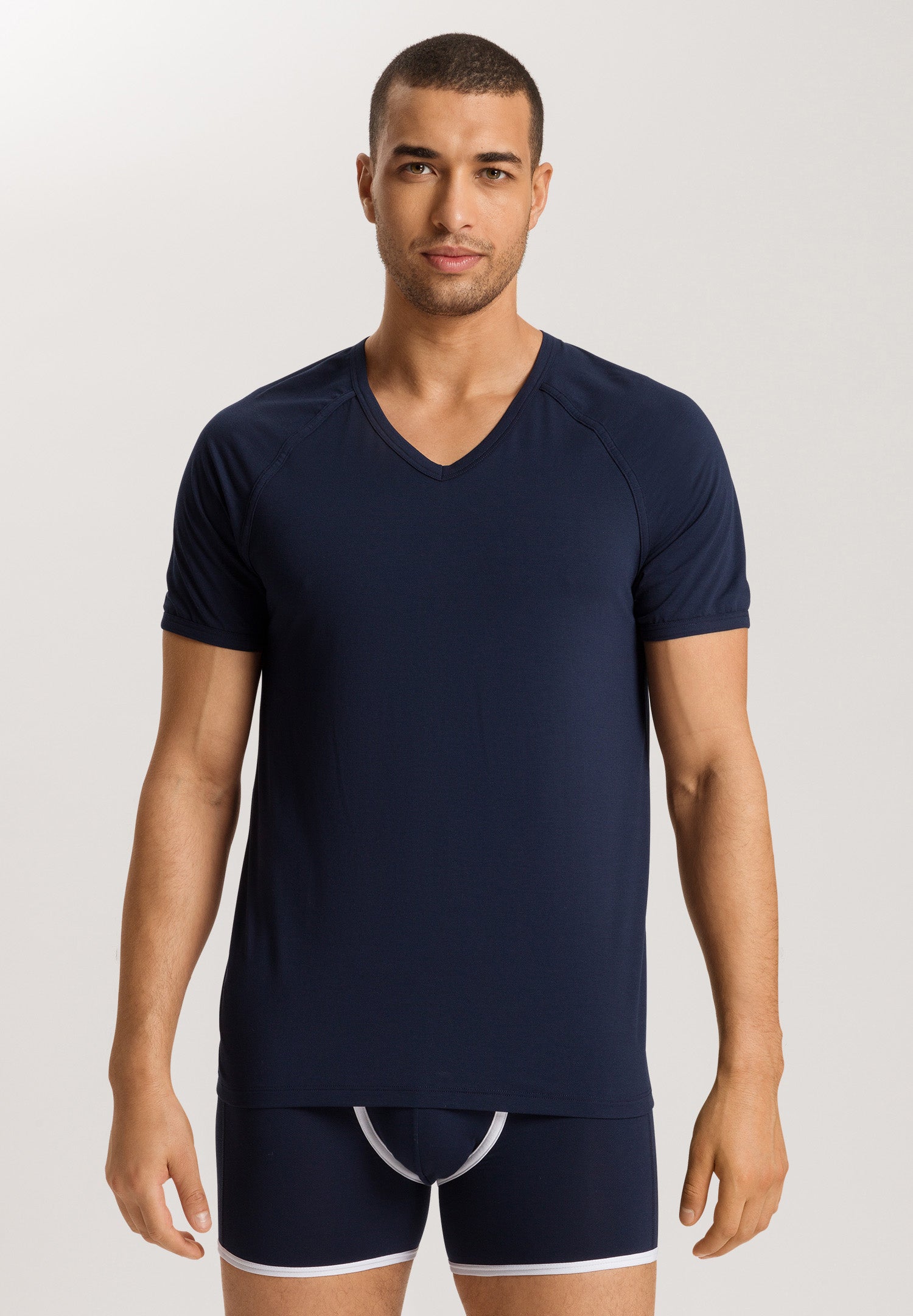 73213 Pierre Short Sleeve Shirt V-Neck - 1610 Deep Navy