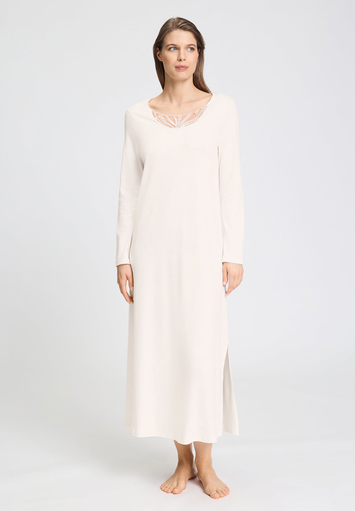 Rosaria L/Slv Gown 130cm | Off White 74713-102