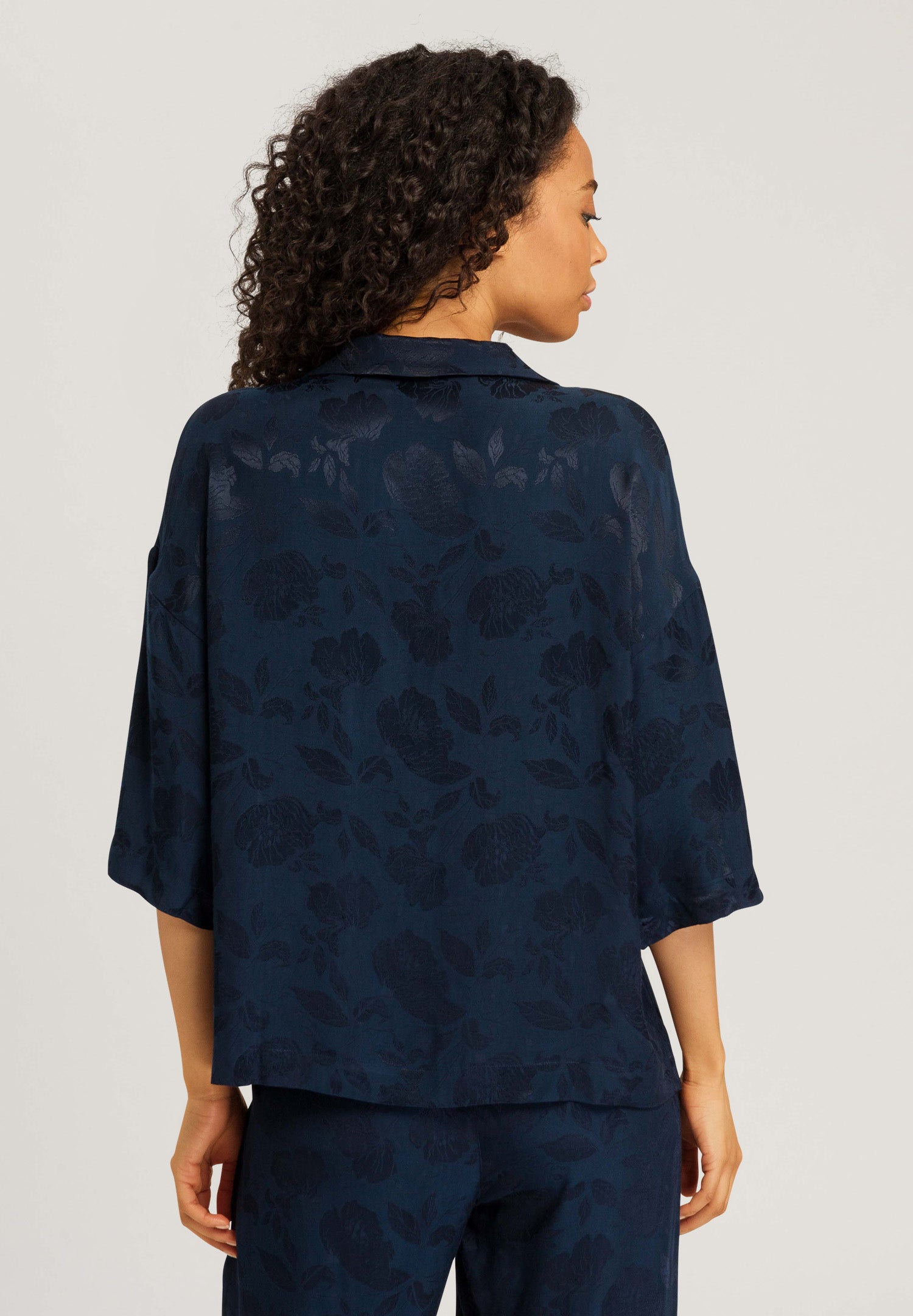 74958 Valene 3/4 Sleeve Shirt - 2394 Blueberry Flowers