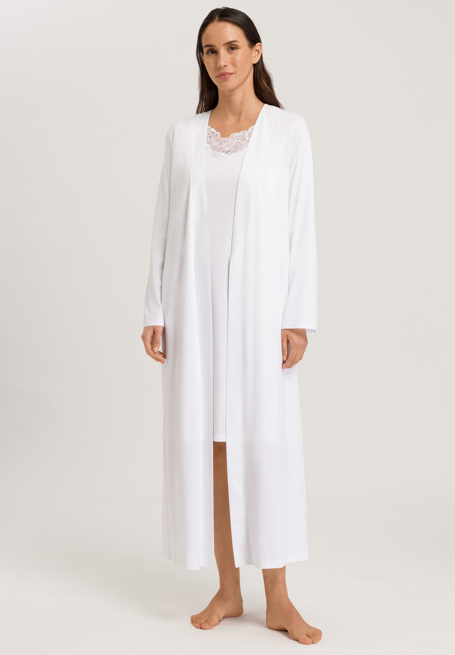 74999 Naila Robe 130cm - 101 White