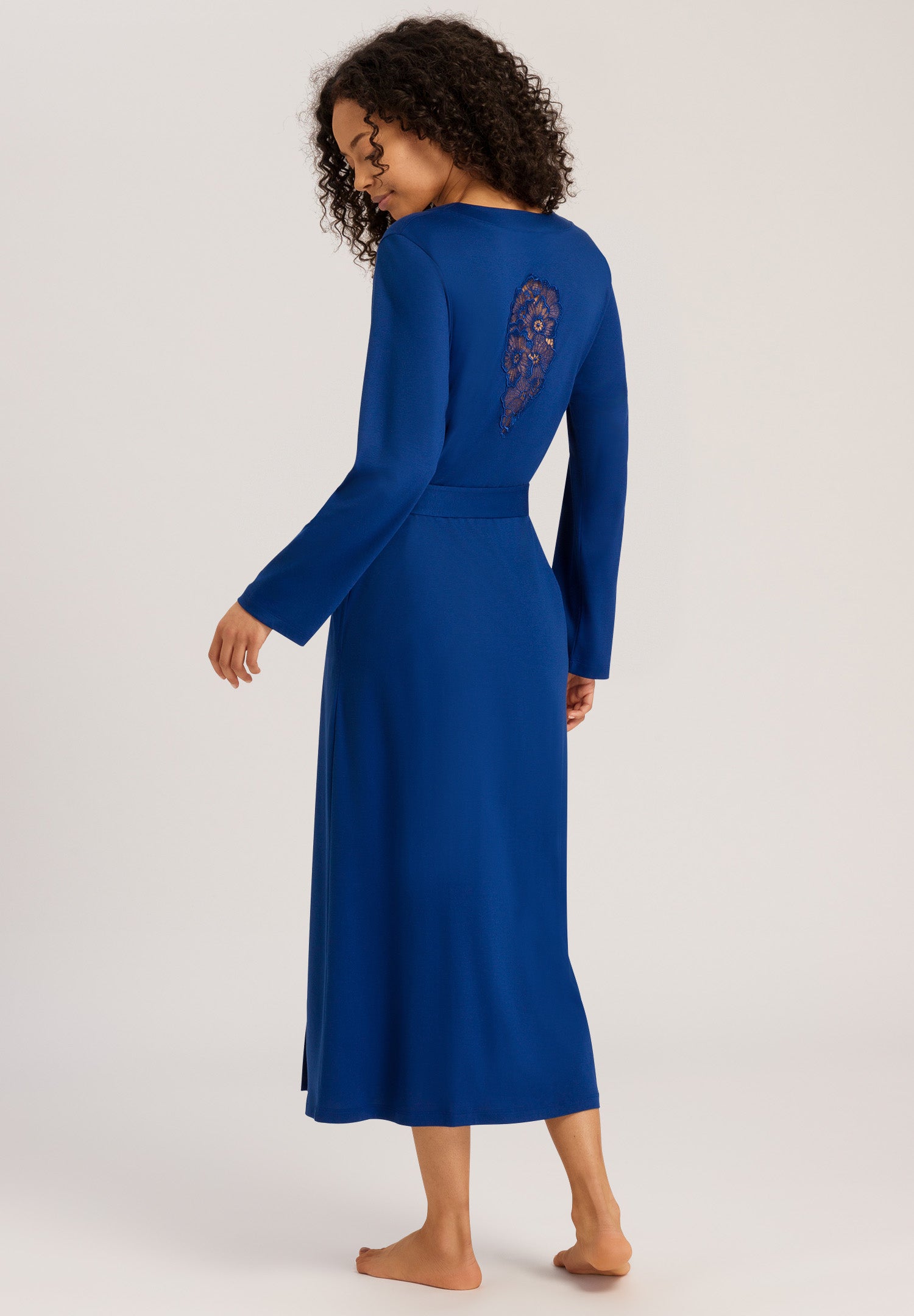 74999 Naila Robe 130cm - 1653 Deep Indigo