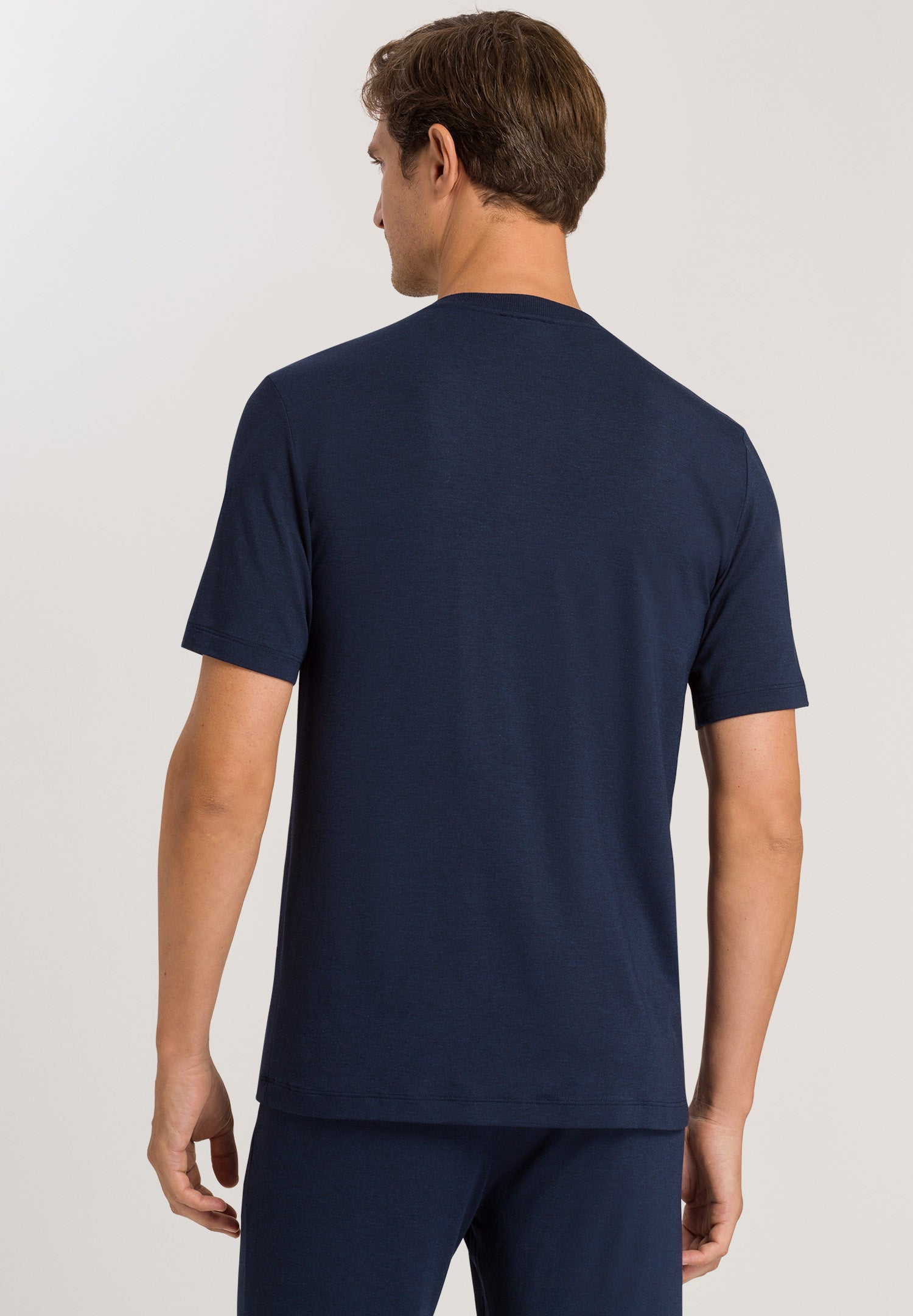 75035 Casuals S/Slv Shirt V-Neck - 1610 Deep Navy