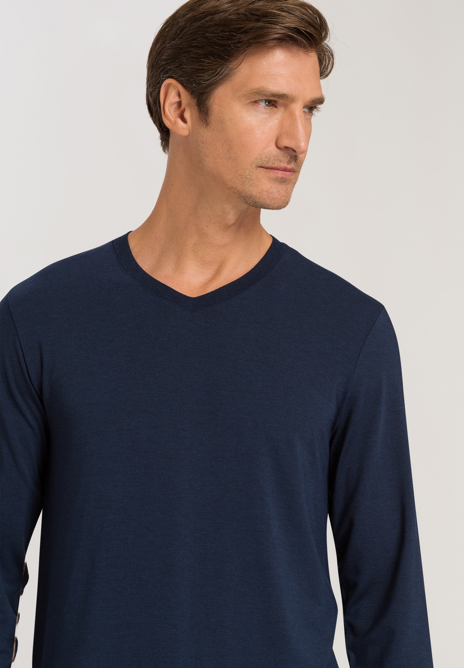 75036 Casuals L/Slv Shirt V-Neck - 1610 Deep Navy