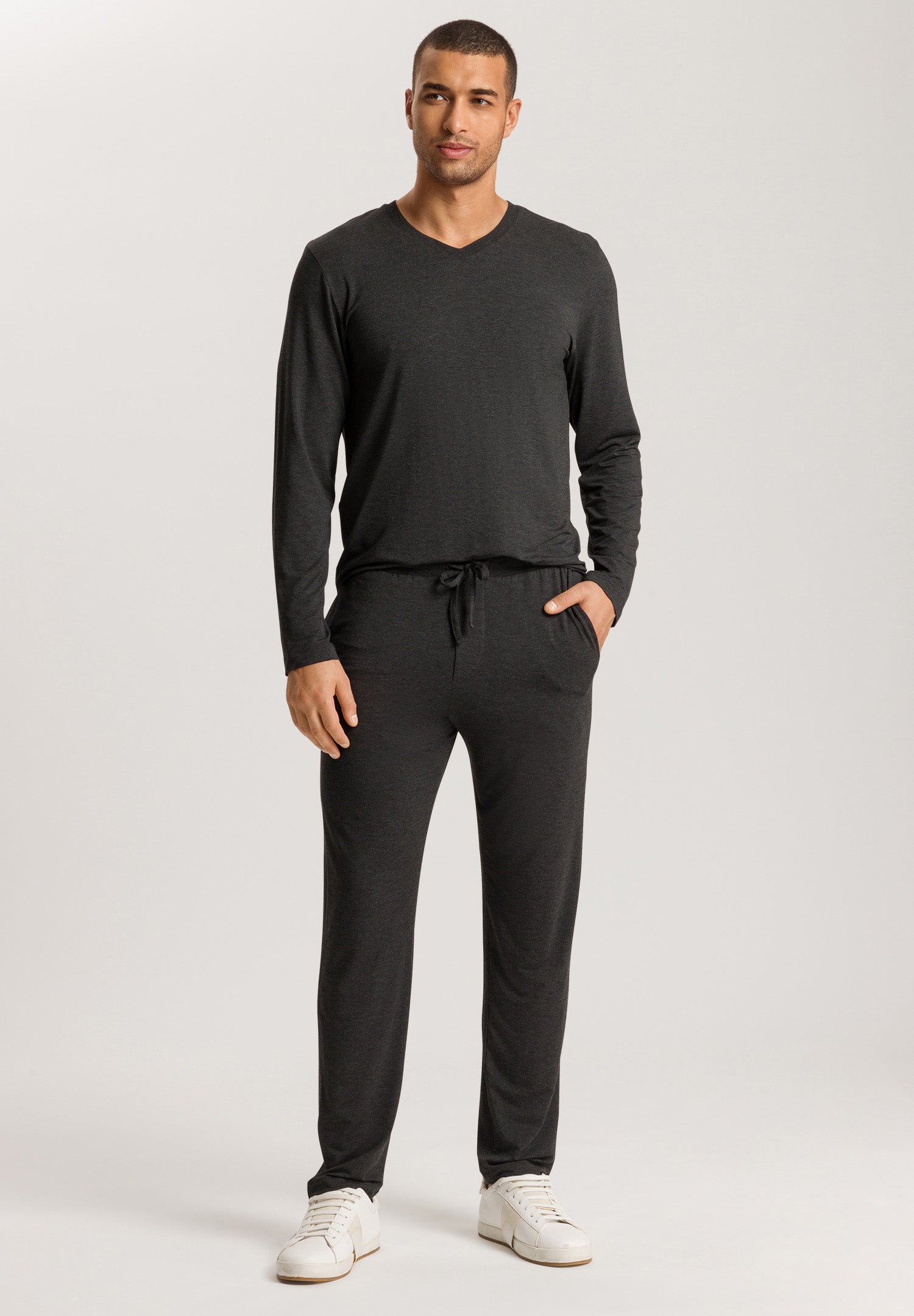 75036 Casuals Long Sleeve Shirt V-Neck - 996 Caviar