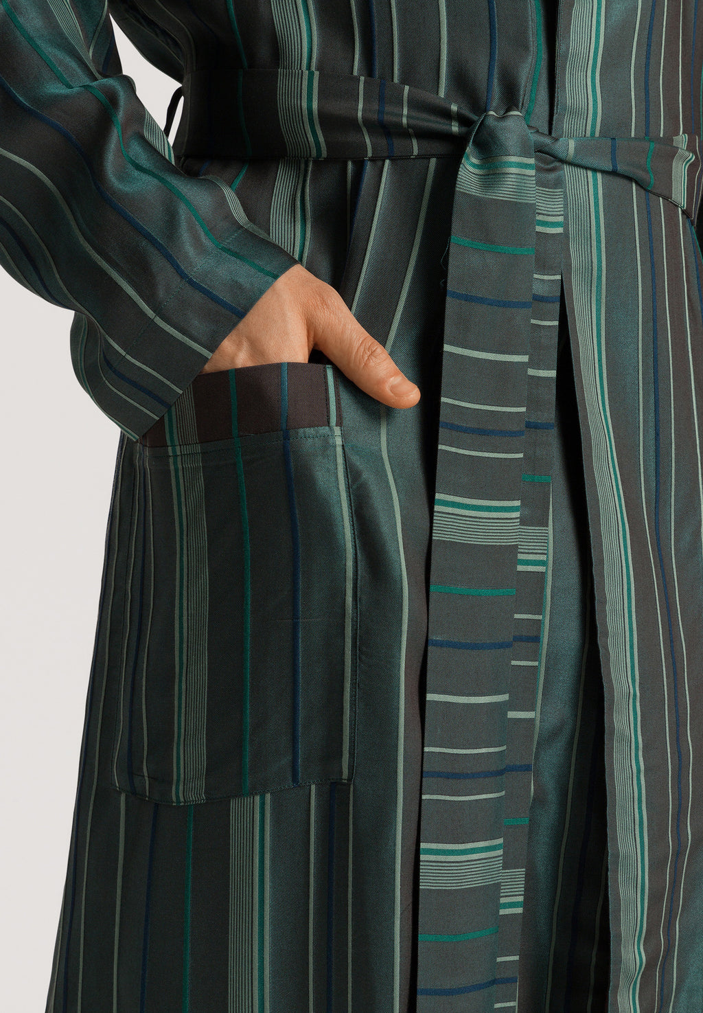 75879 Selection Robe - 2864 Laurel Stripe