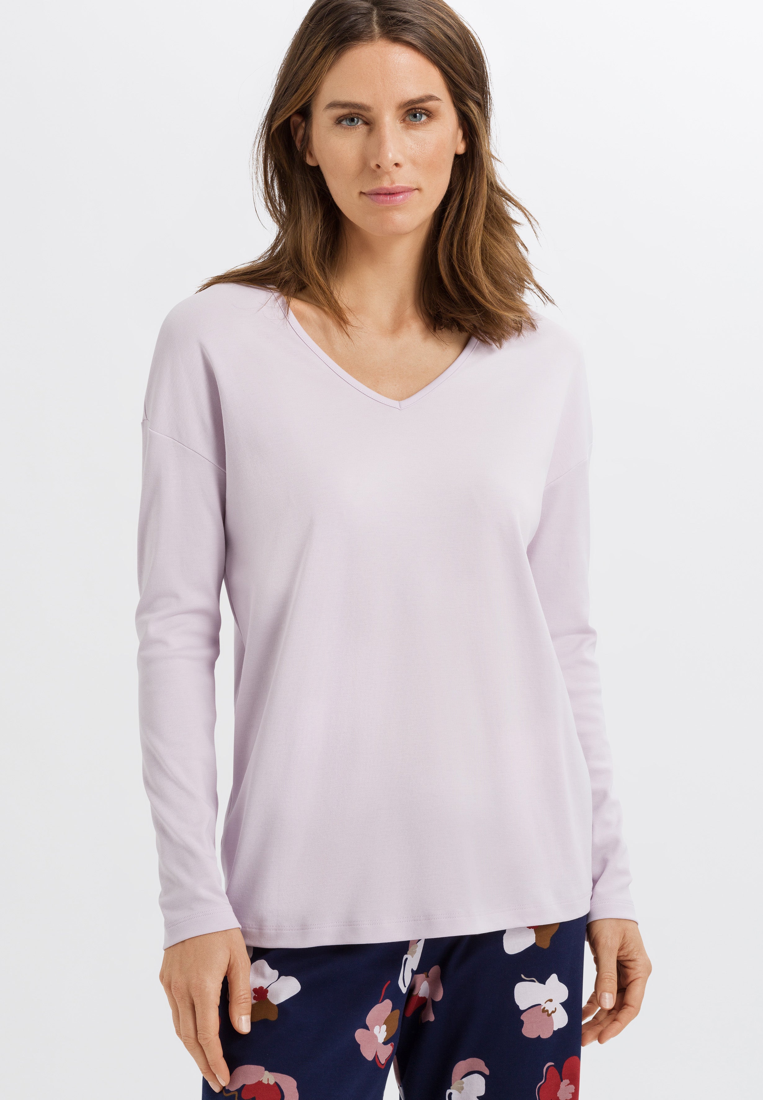 76648 Ami Long Sleeve Shirt V-Neck - 1397 Lilac