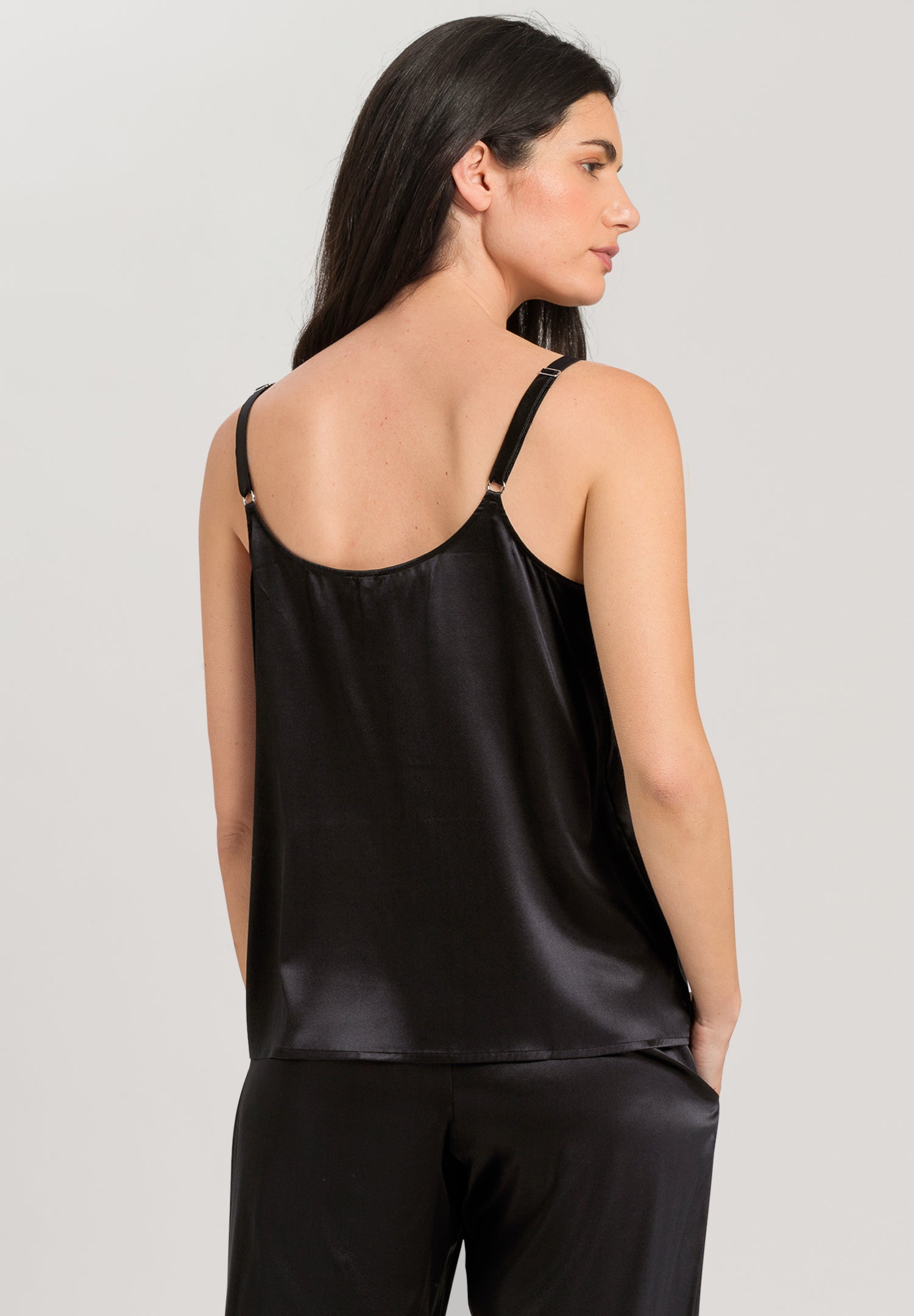 77380 Grand Central Spaghetti Cami - 2199 Black Beauty