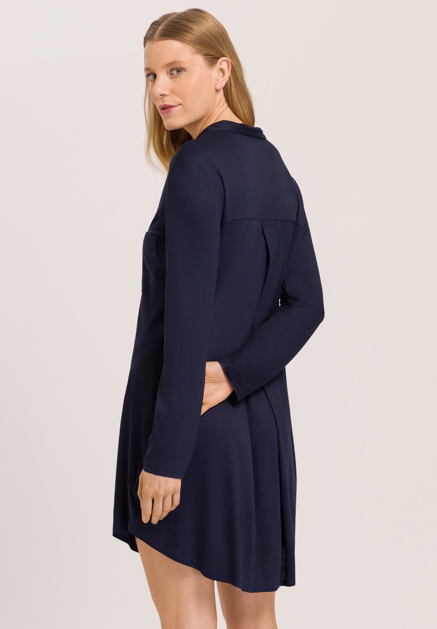 77420 Grand Central Boyfriend Shirt - 1610 Deep Navy