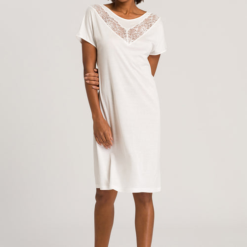 77972 Juna Short Sleeve Gown - 102 Off White