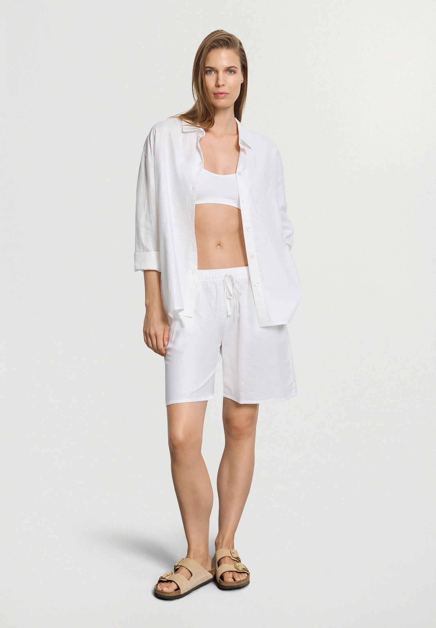 White Essentials Short Pants | White 78910-101