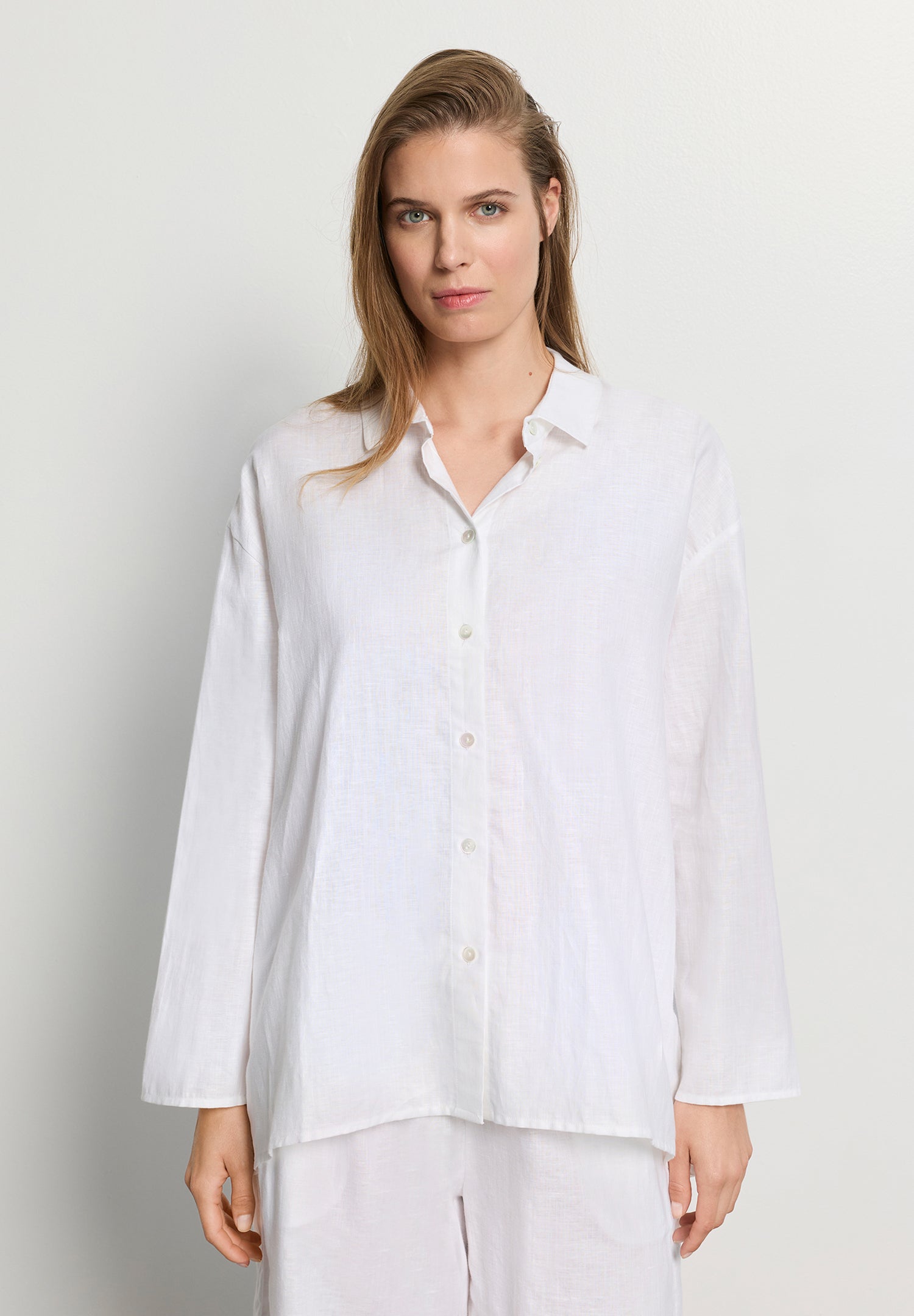 White Essentials Blouse | White 78911-101