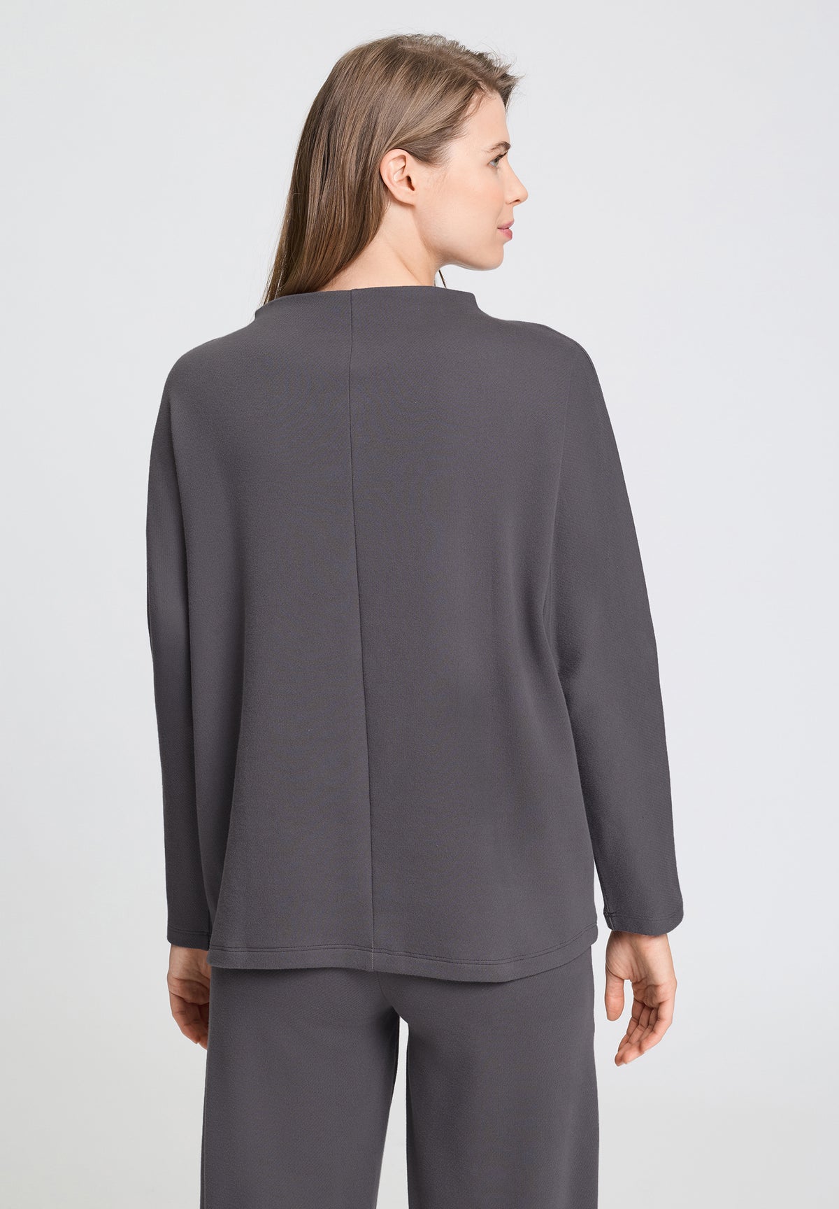 Easy Wear Pullover | Dark Sesame 78929-3163