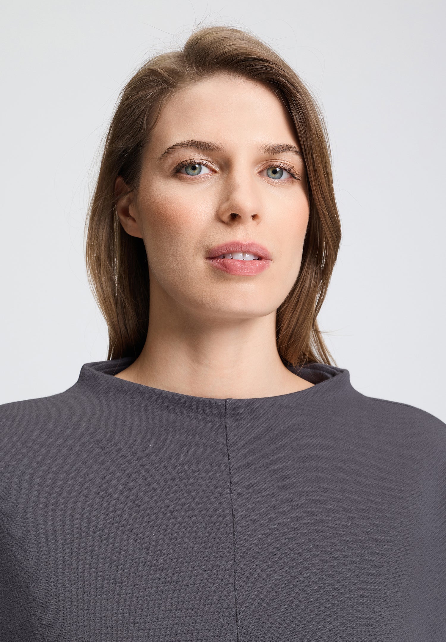 Easy Wear Pullover | Dark Sesame 78929-3163