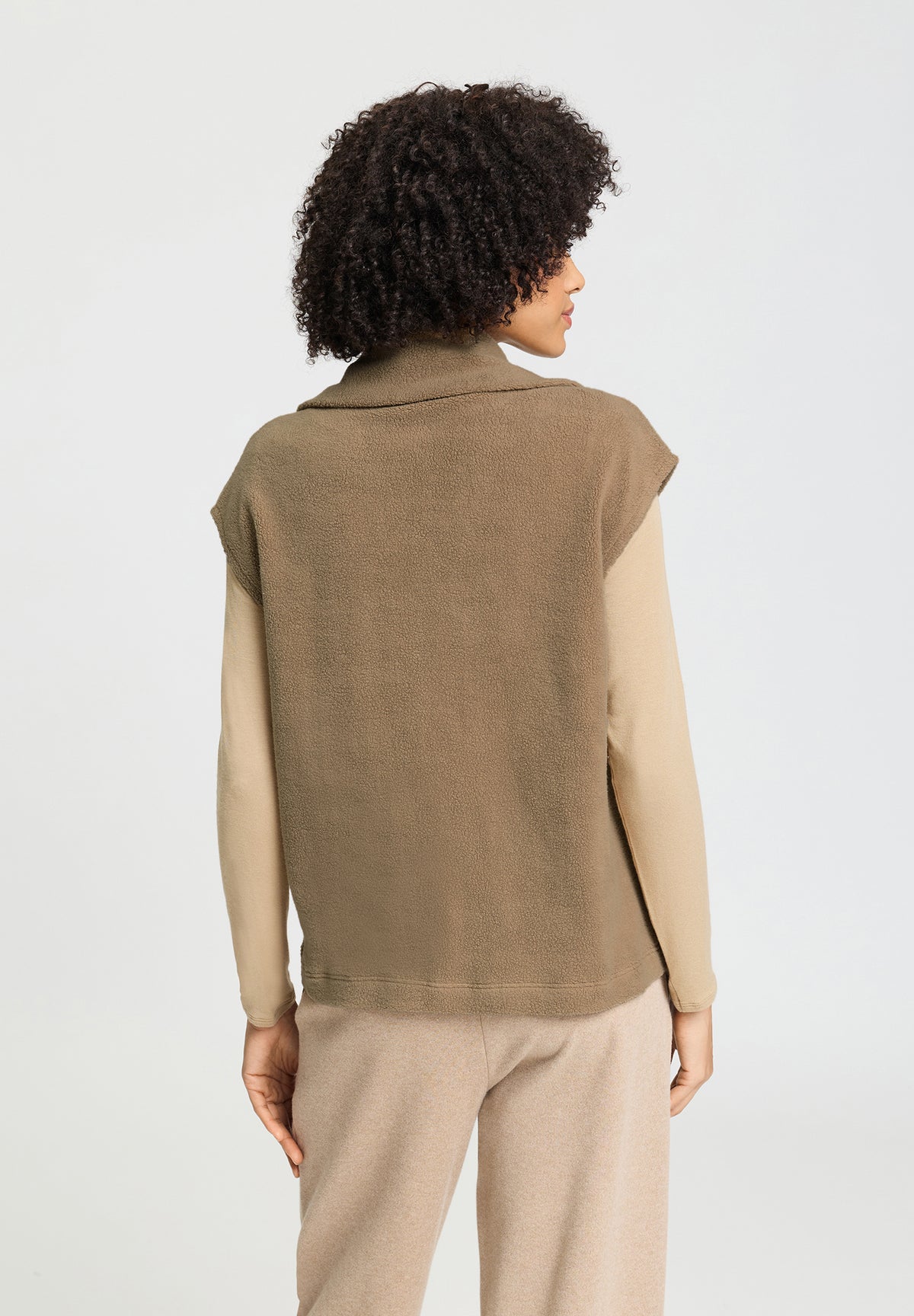 Easy Wear Teddy Vest | Suede Camel 78932-2825