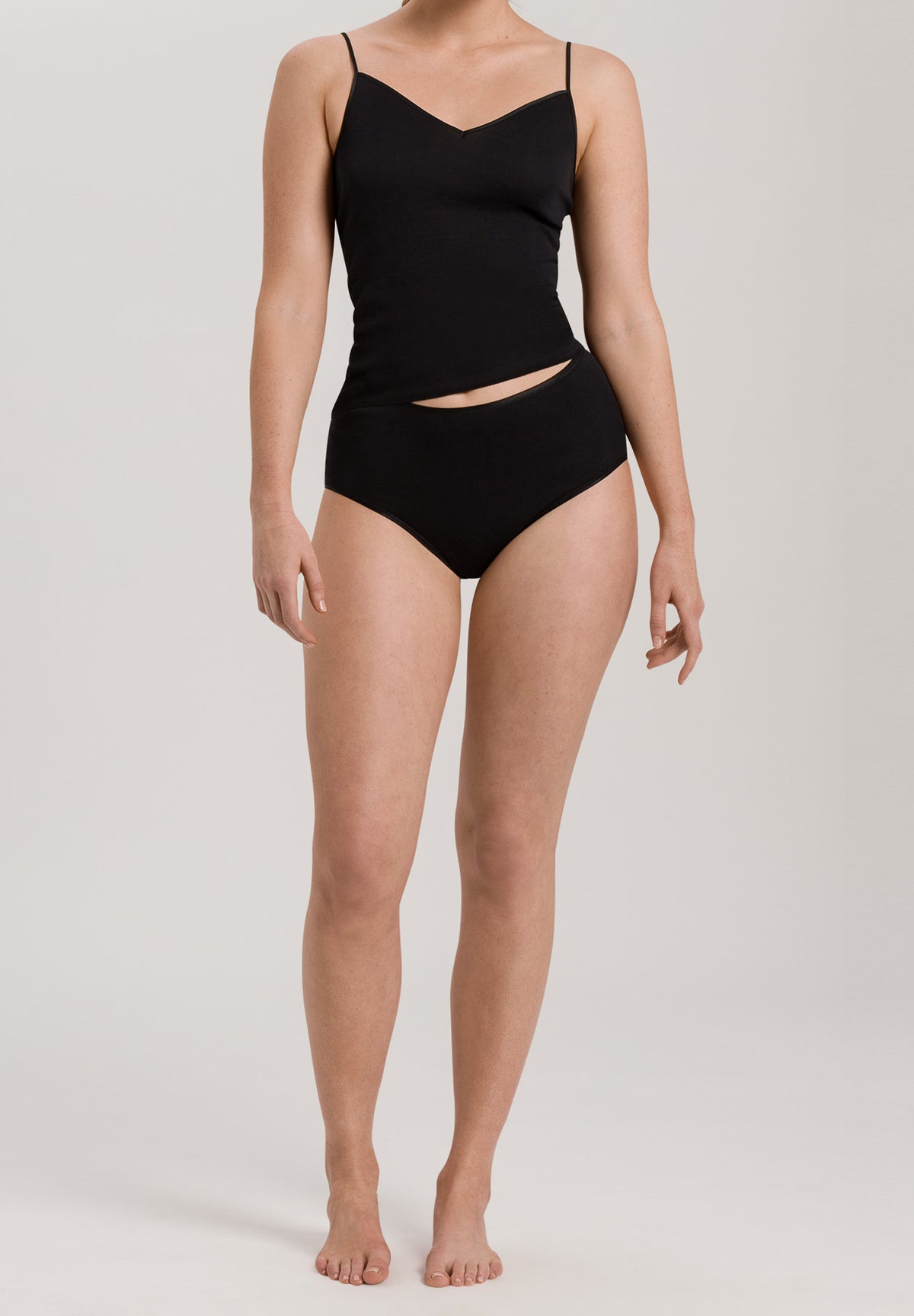 Cotton Seamless V-Neck Cotton Camisole | Black 71601-019